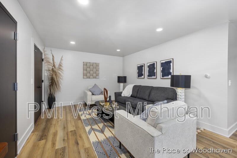 8434 Woodhaven Dr SW – photo 4
