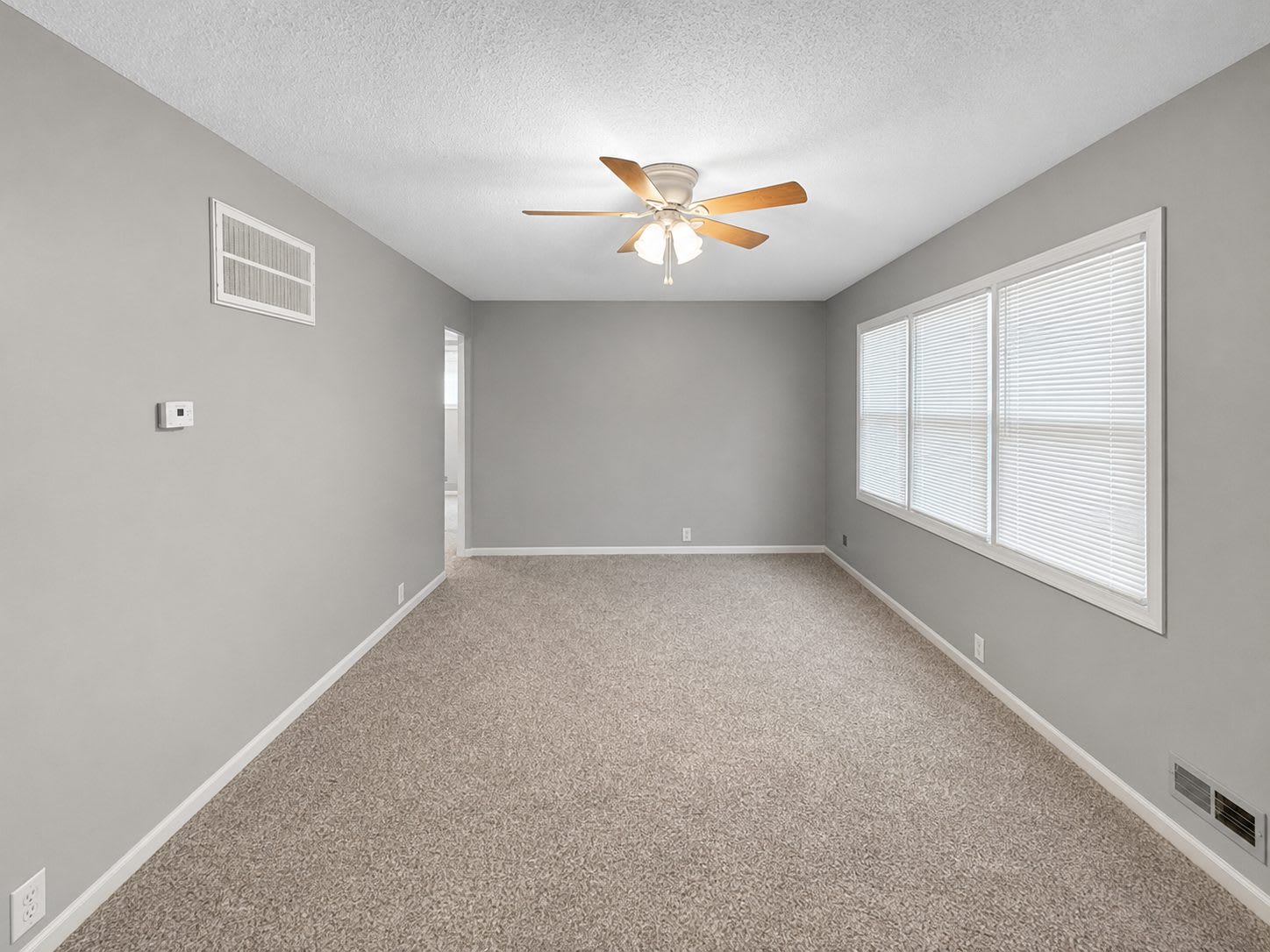 10802 Blue Ridge Blvd – photo 4