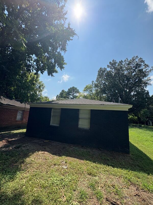 1346 Hyde Pk Blvd – photo 2