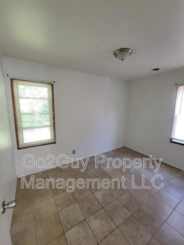 1449 East Harry – photo 4
