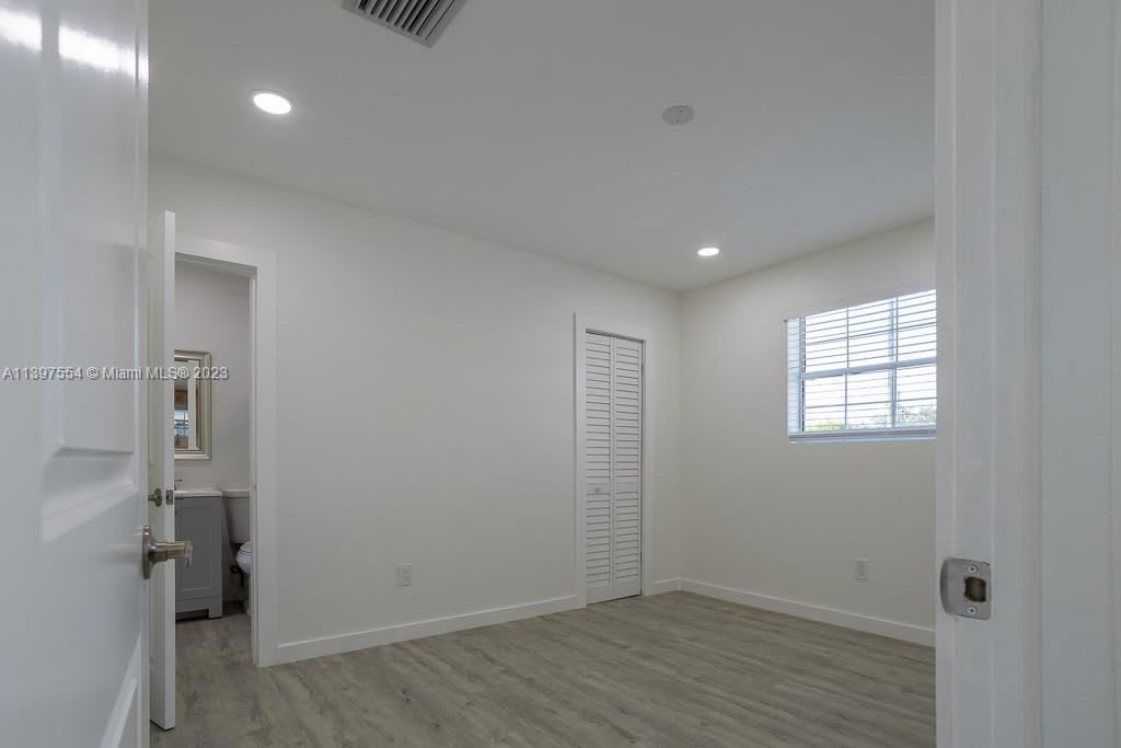 7871 Hope Street – photo 5