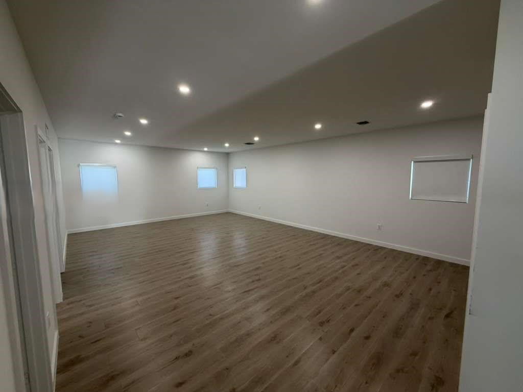 831 Southeast 9th Avenue – photo 5