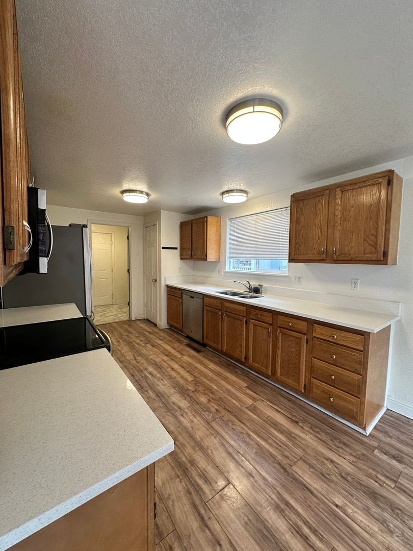 Single Family In Westminster For Rent – photo 5