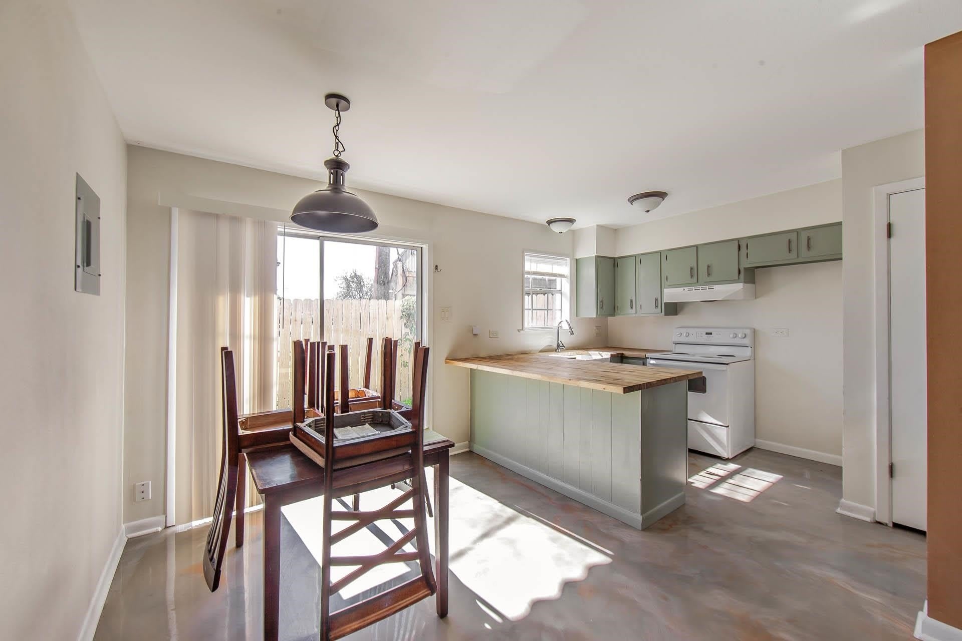 2121 Bayou Black Dr – photo 4