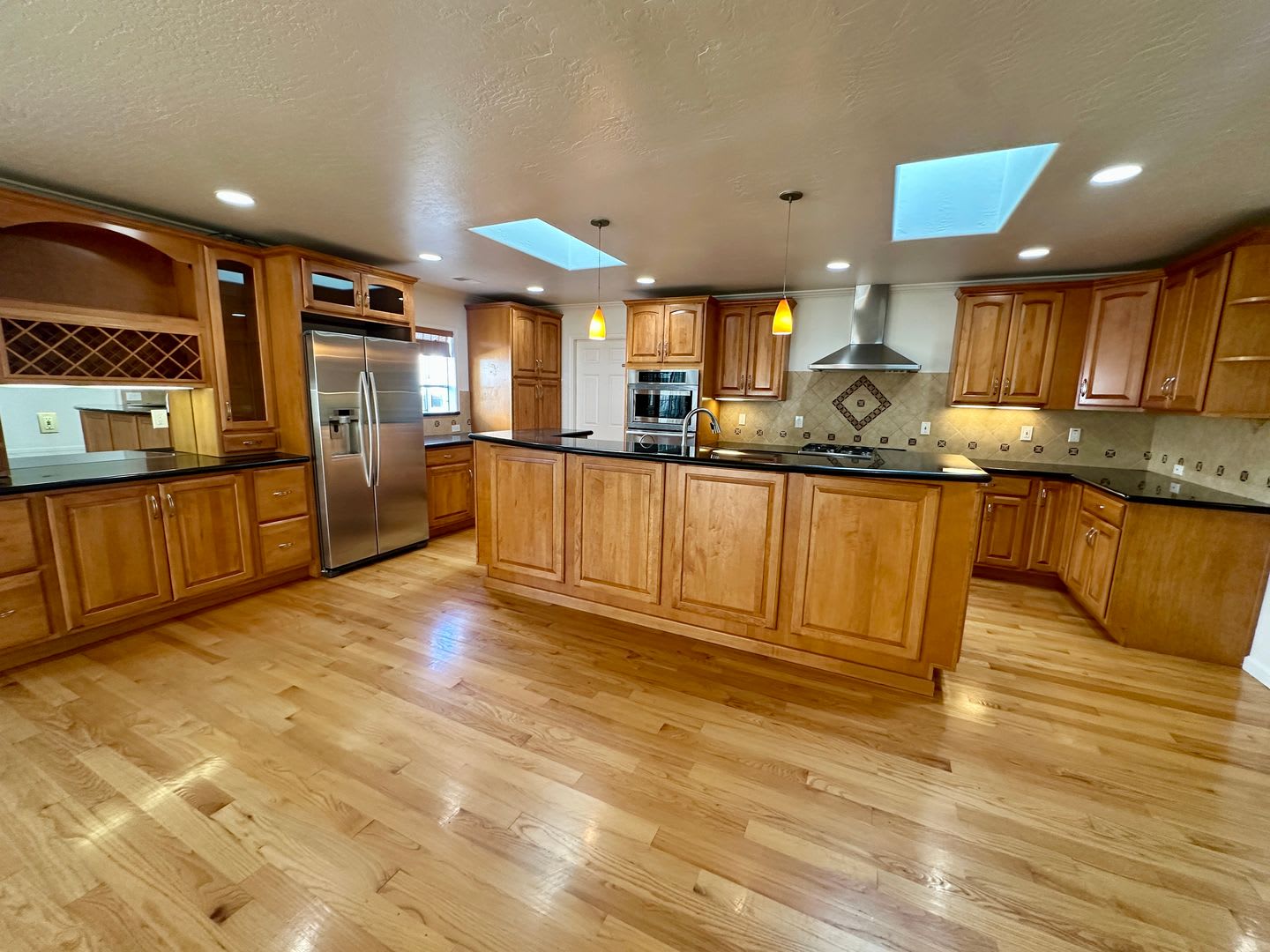 DESIRABLE 4 BEDROOM HOME LOCATED IN TOP TIER SCHOOL DISTRICT – photo 5