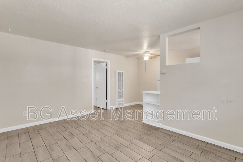 714 Darina Avenue – photo 4