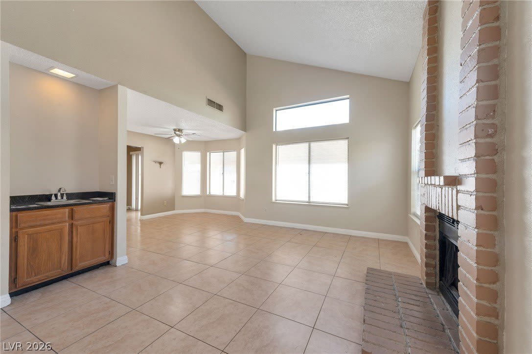 2528 Cherrywood Street – photo 3