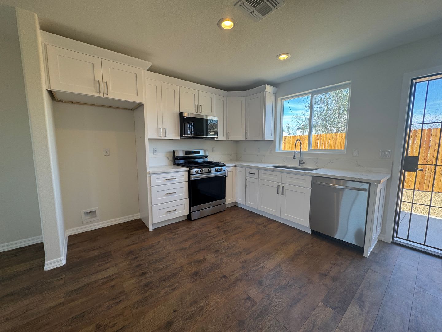 Brand New 2BR home with fenced yard – photo 3