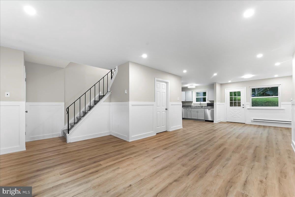 372 WELLS Terrace – photo 2
