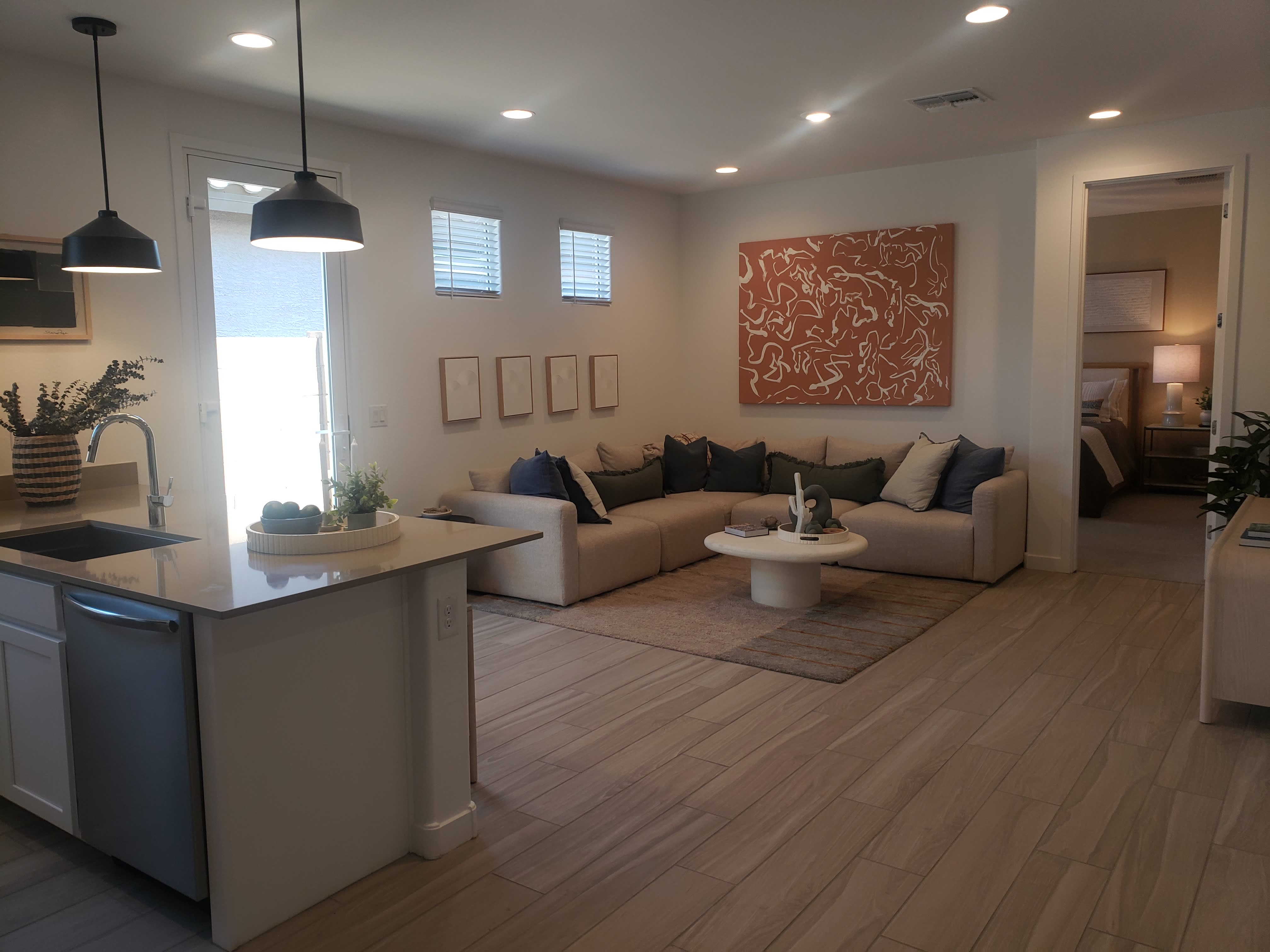 9524 W Whitton Ave – photo 2