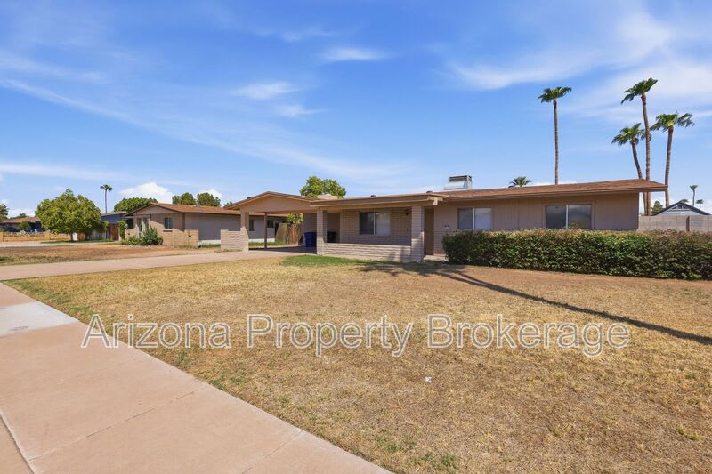 2106 E Evergreen St – photo 2