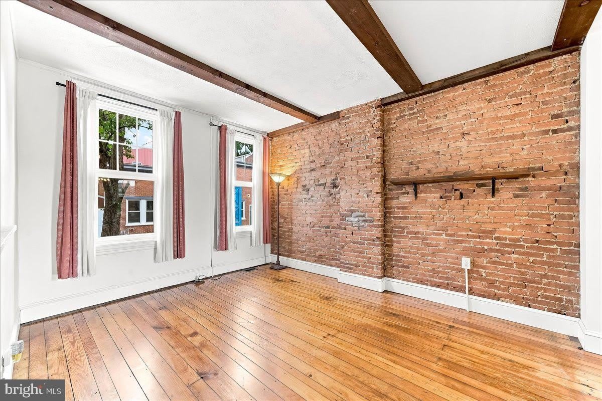 122 E MINER Street – photo 3