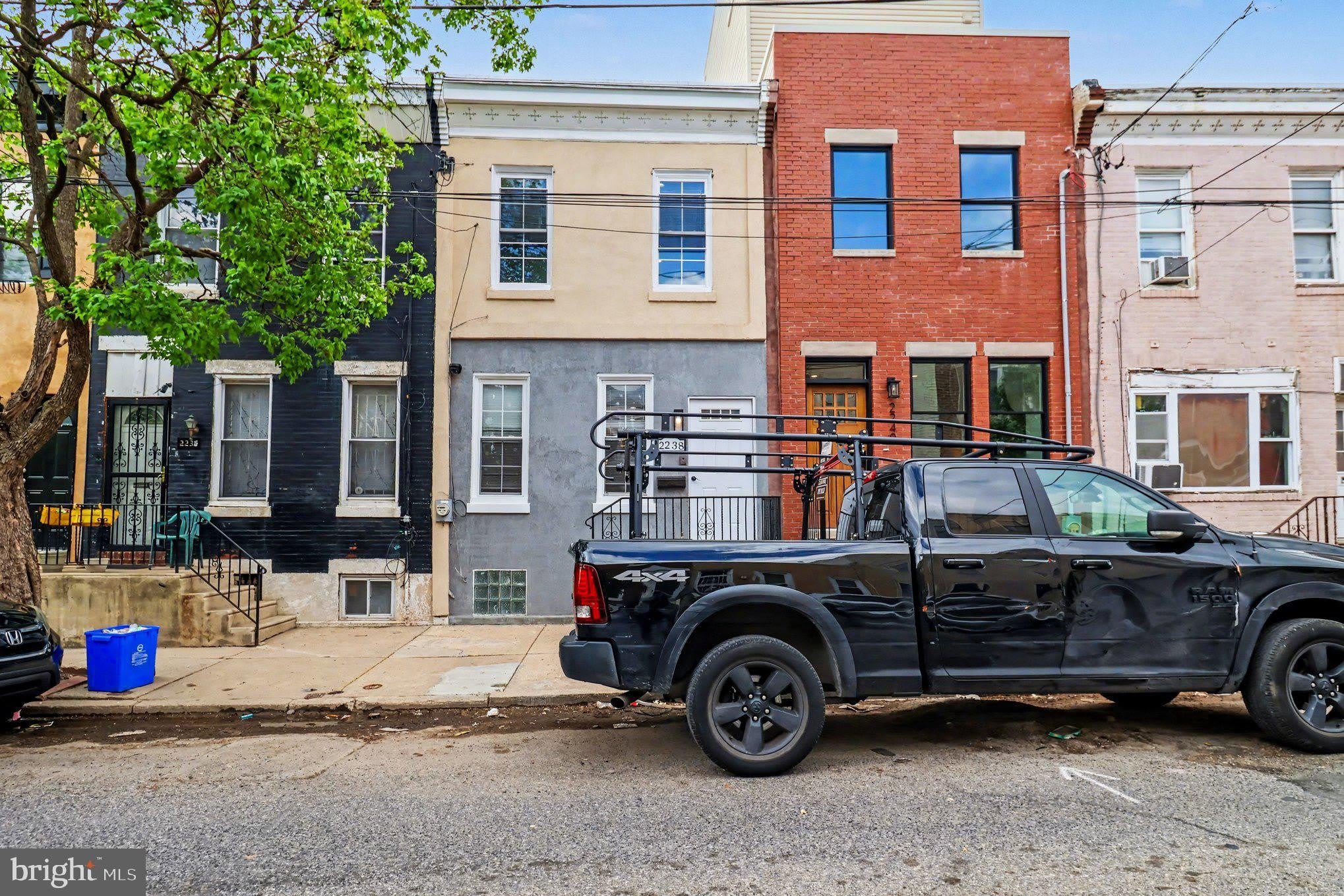 2238 OAKFORD Street – photo 3