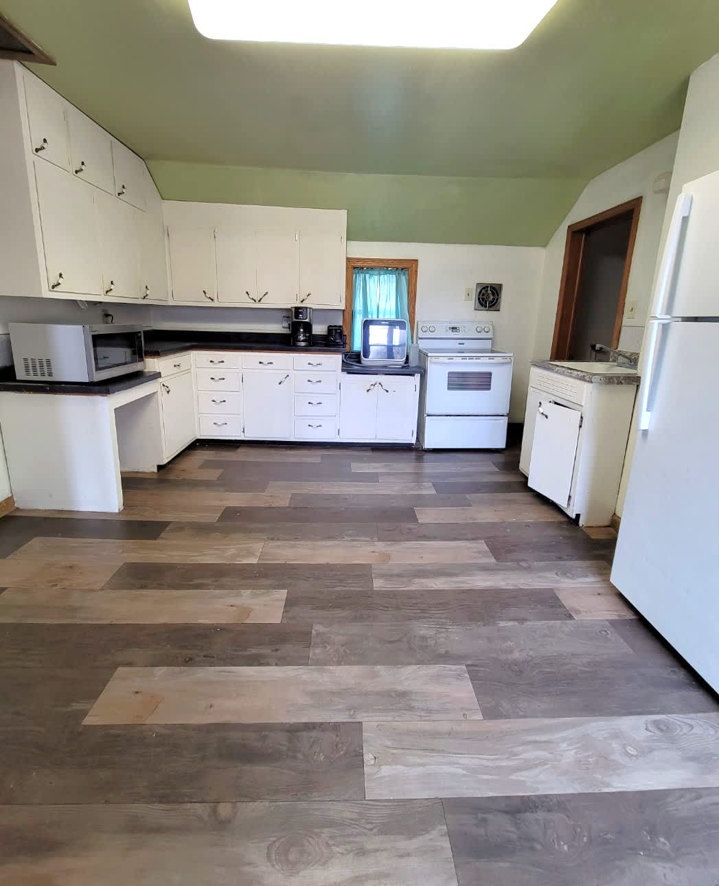402 1/2 N 2nd Ave – photo 2
