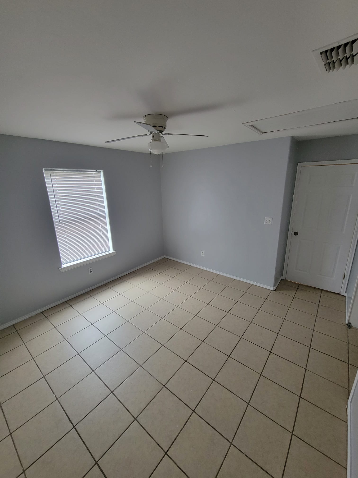 2206 Kimberly LN Apt 3 – photo 3