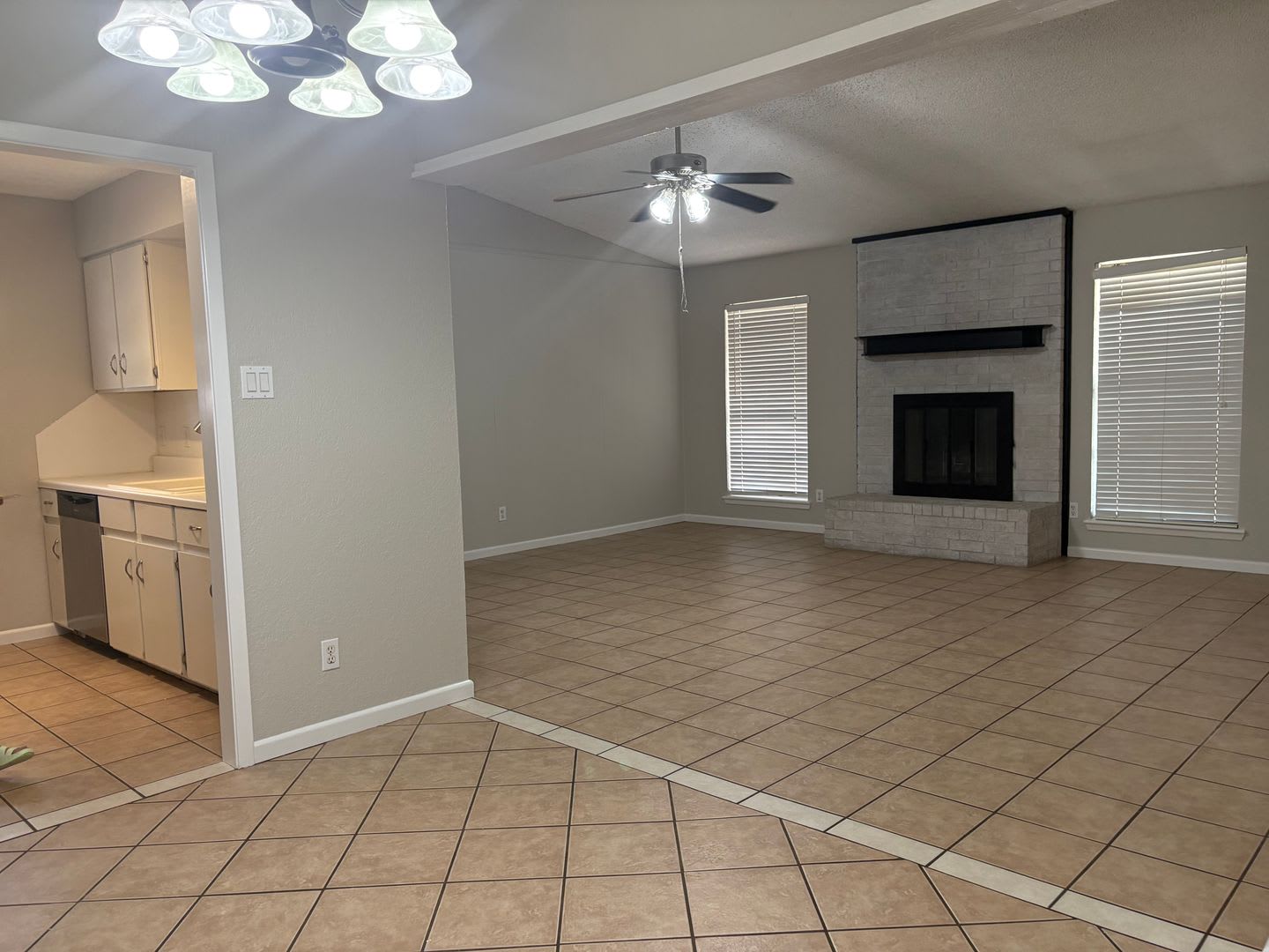 4301 Lubbock Ave. – photo 2