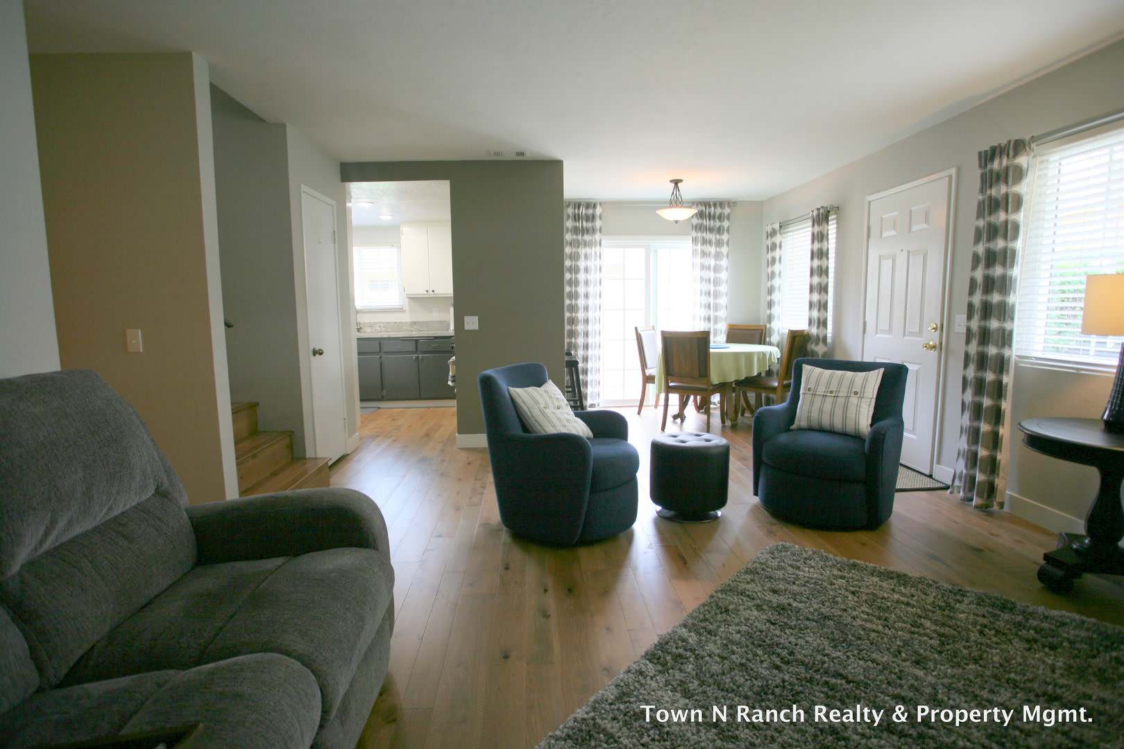 3Br 2 1 2Ba 2 Story Condo Avail Now Short Term Lease – photo 2