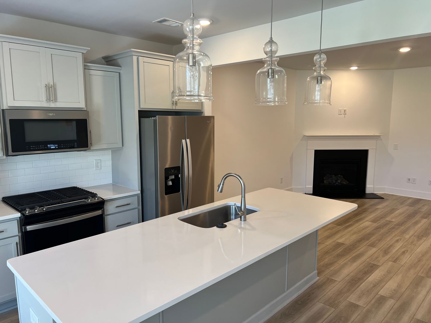 Stunning 3/2 Rental Unit in Prime Simpsonville Location! – photo 5