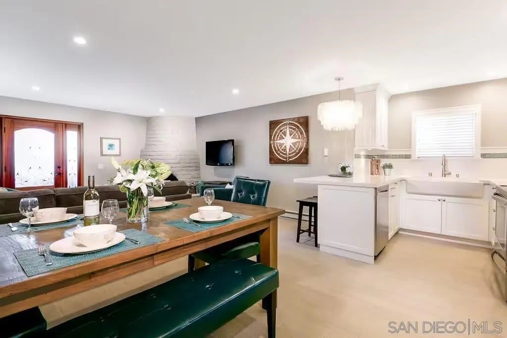 337 Rosemont St – photo 2