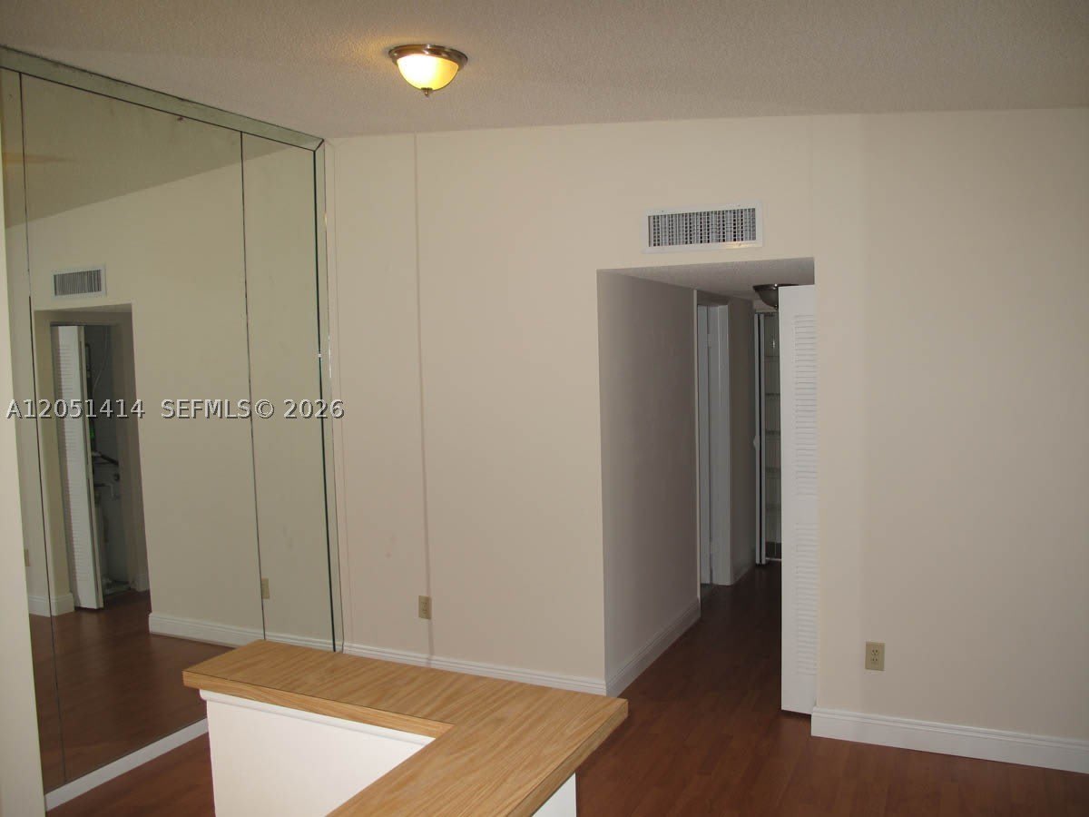 9632 S Belfort Cir – photo 2