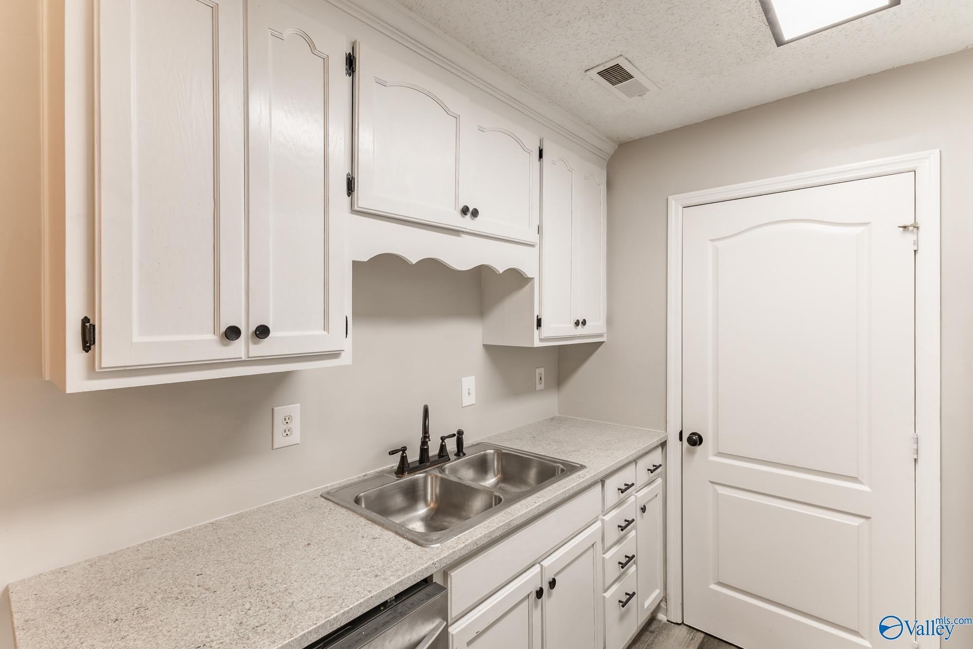 6975 Wall Triana Hwy – photo 5
