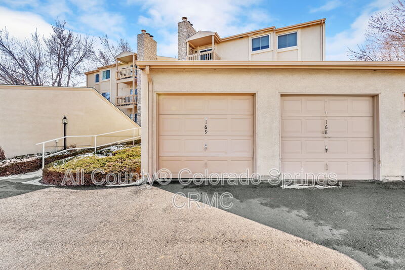 916 Tenderfoot Hill Road – photo 1