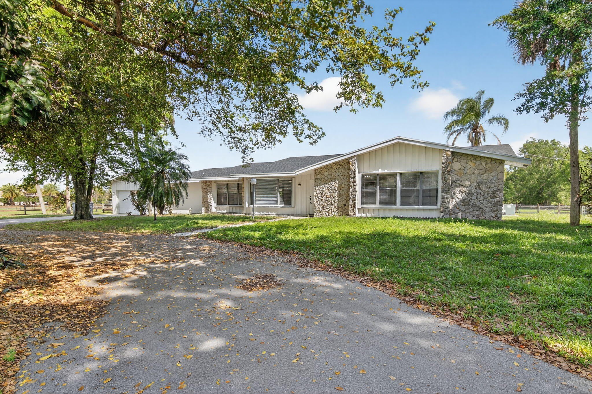 10157 La Reina Road – photo 4