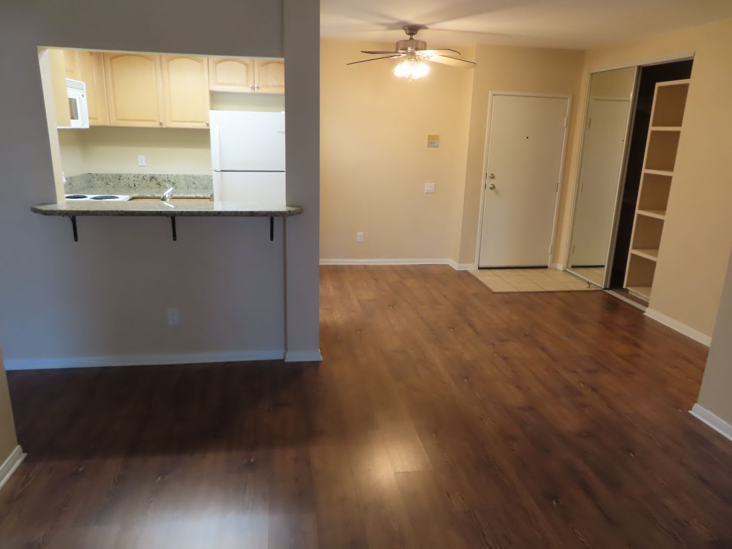 Two Bedroom Condo in Golden Hill – photo 2