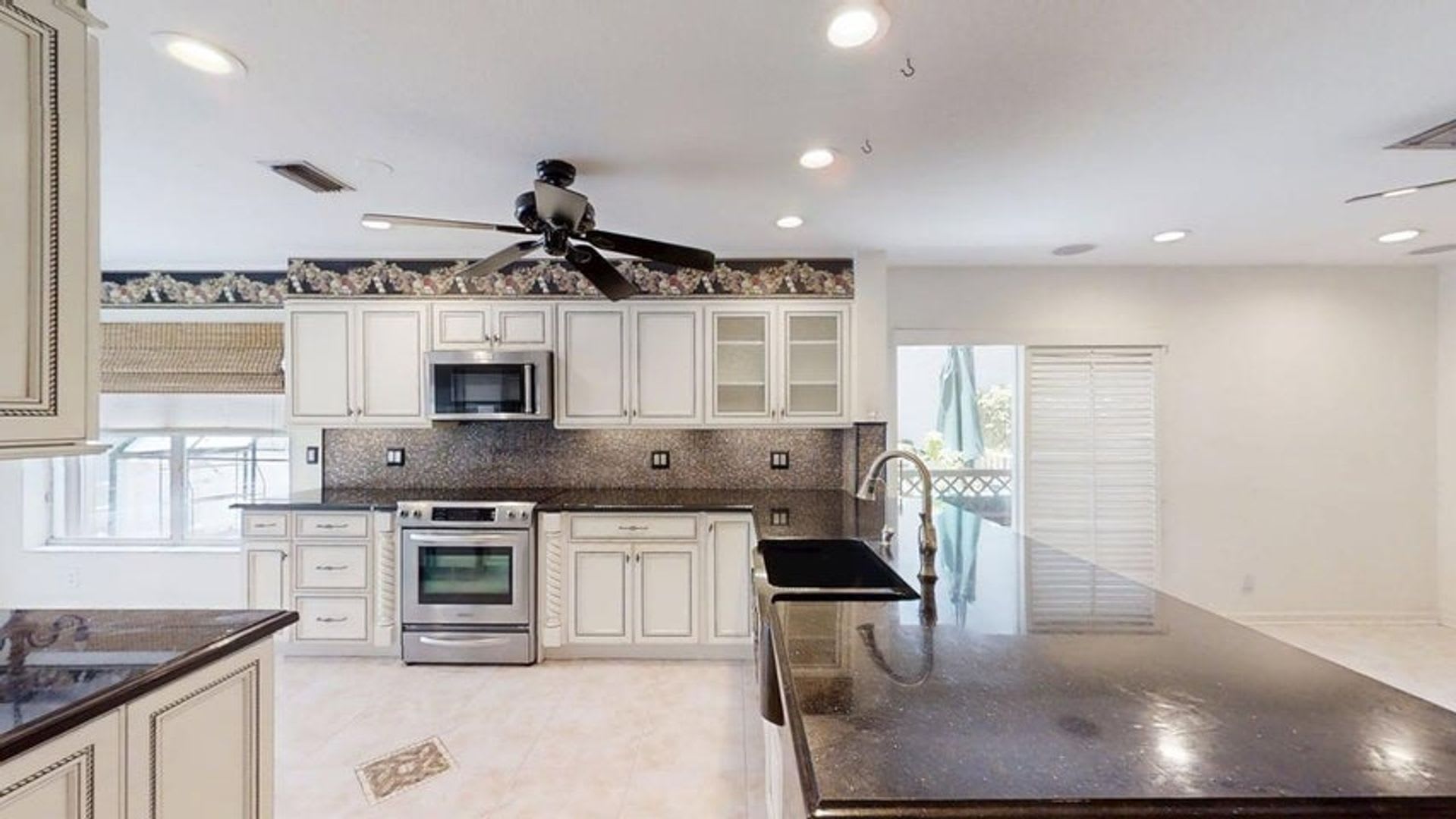 23330 La Vida Way, Boca Raton (Unincorporated), FL 33433 – photo 2