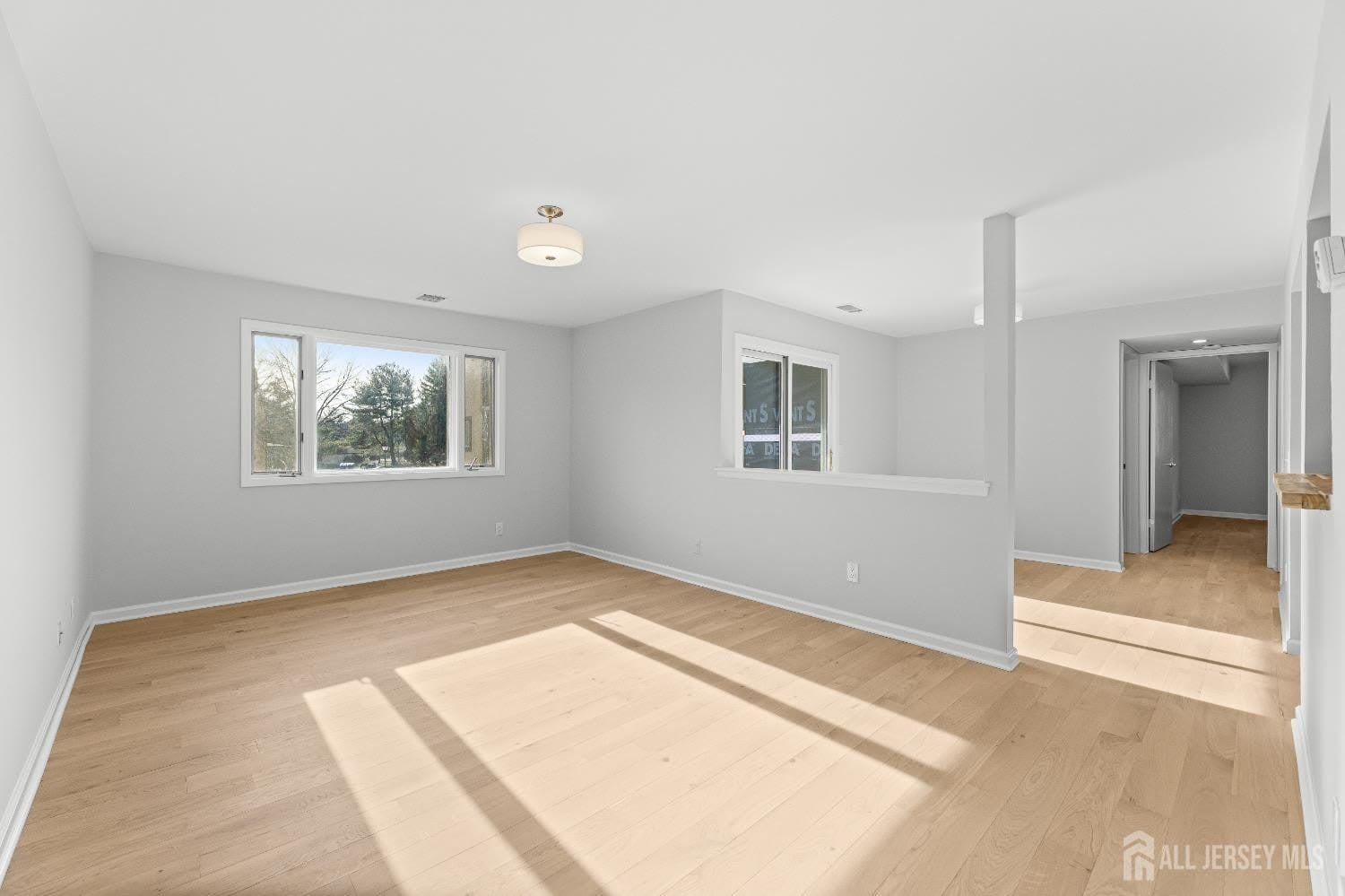 3226 Sayre Drive – photo 2