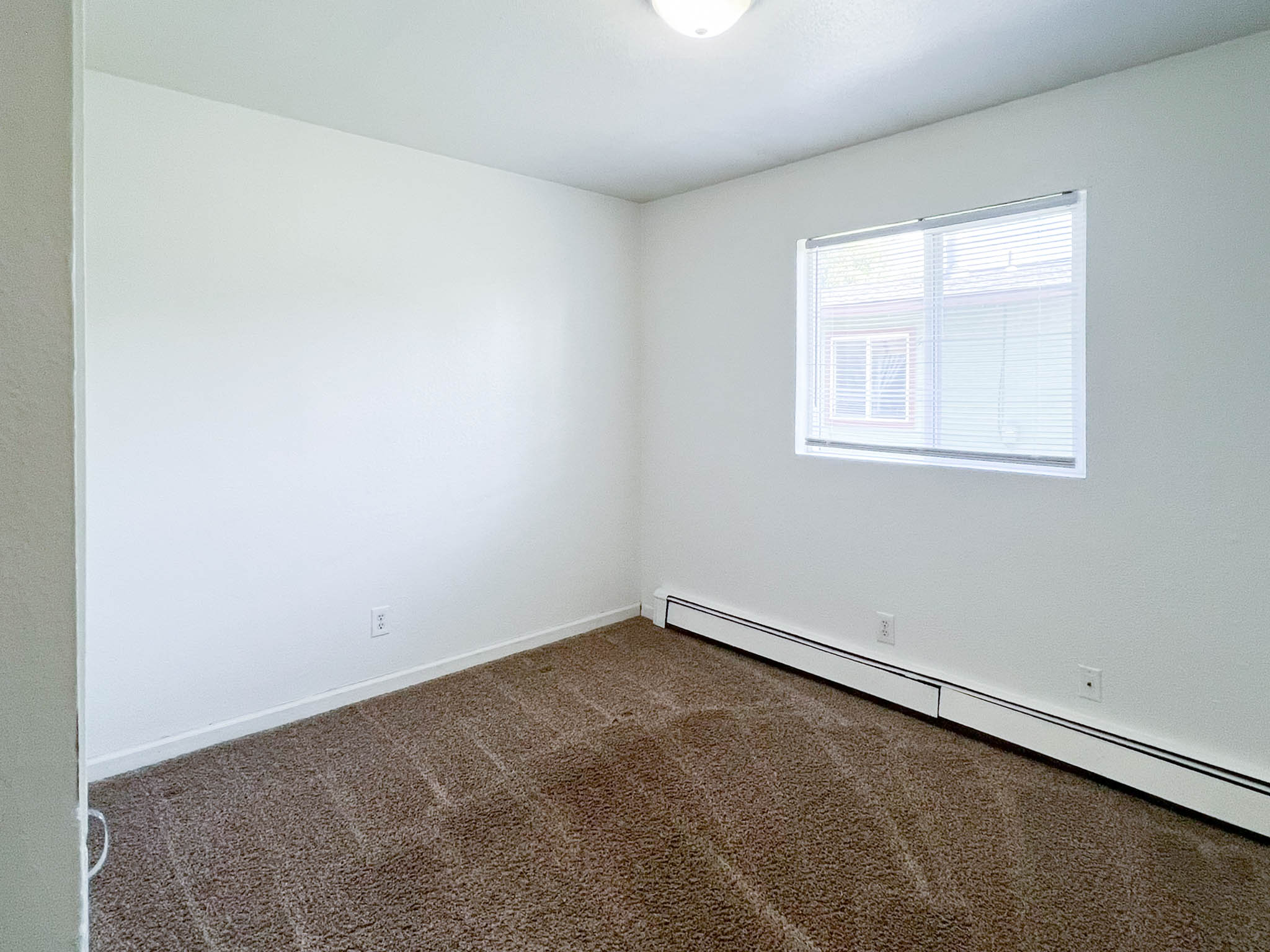 1025 E 10th Ave #11 – photo 4