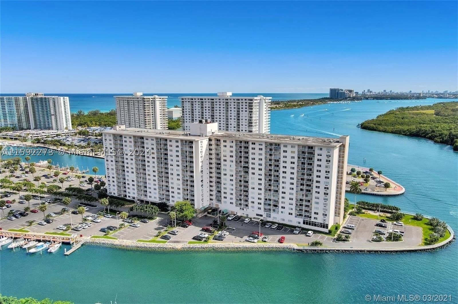 400 Kings Point Dr – photo 3