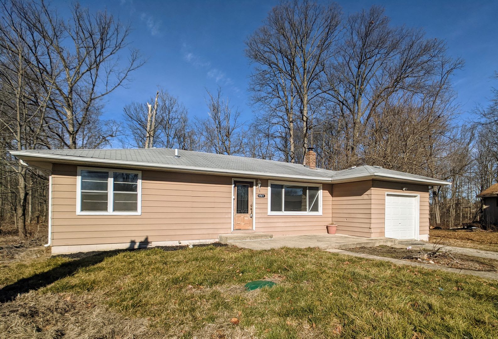 Adorable 3 bed 1 bath home in Greenwood! – photo 3