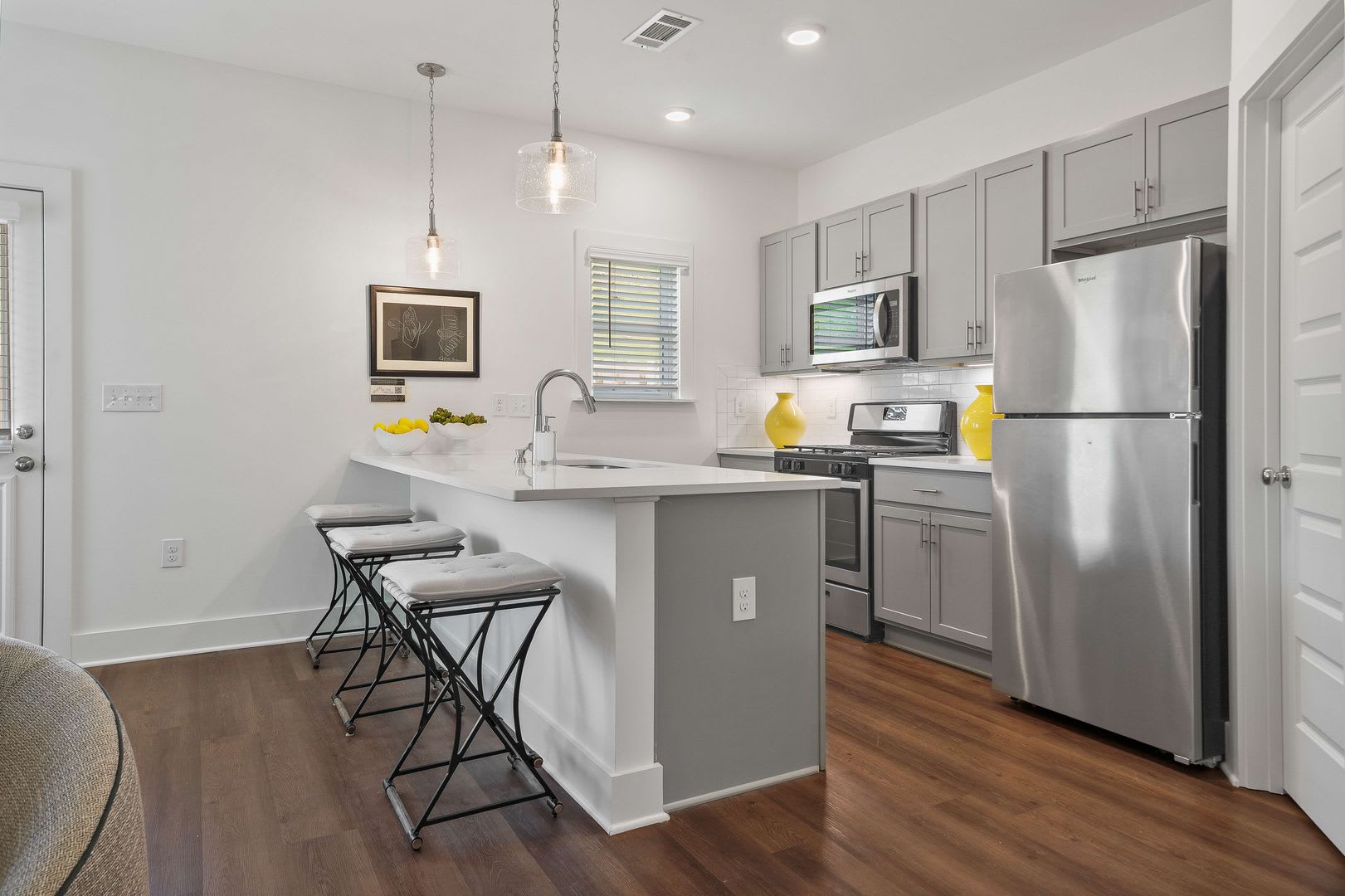 Luxury Finishes, Fenced Backyard, and Attached Garage! – photo 4