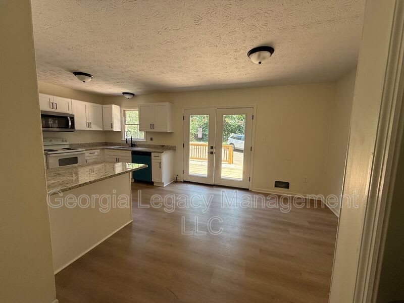 208 Highland Park Drive – photo 4