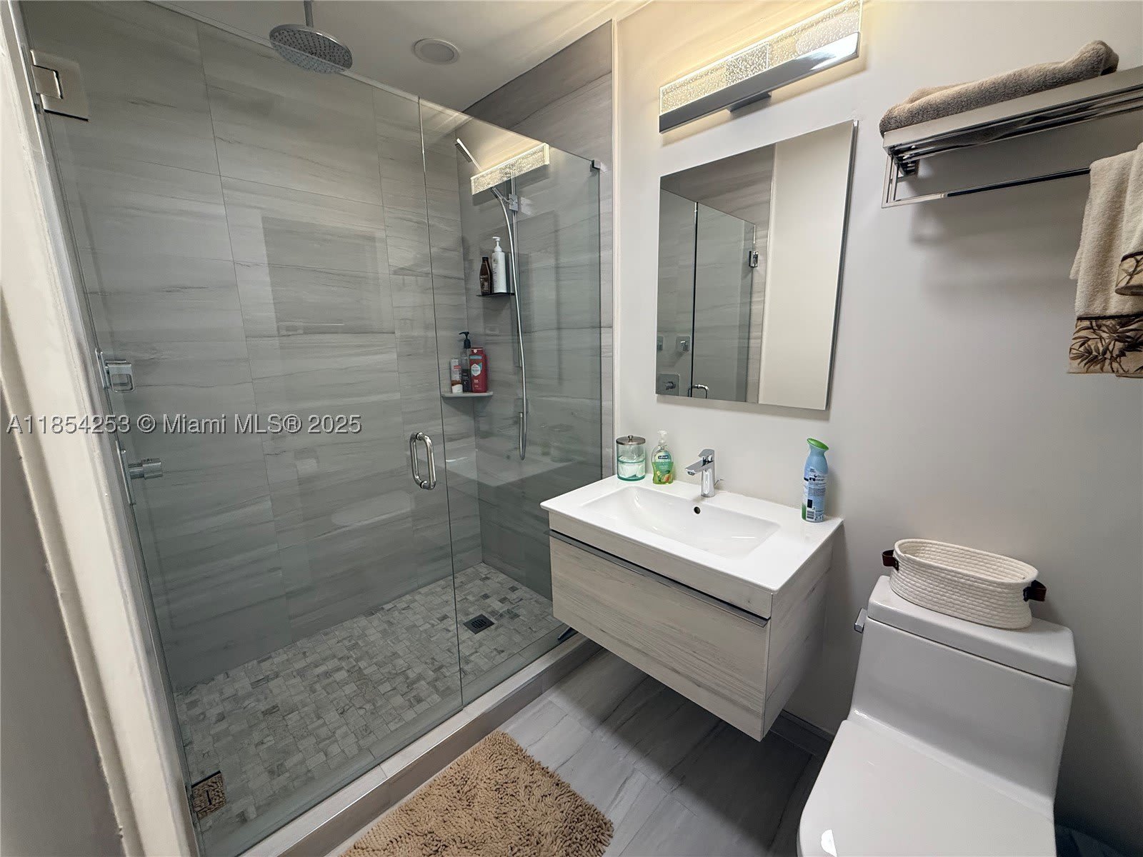 1775 Harbourview Dr – photo 4