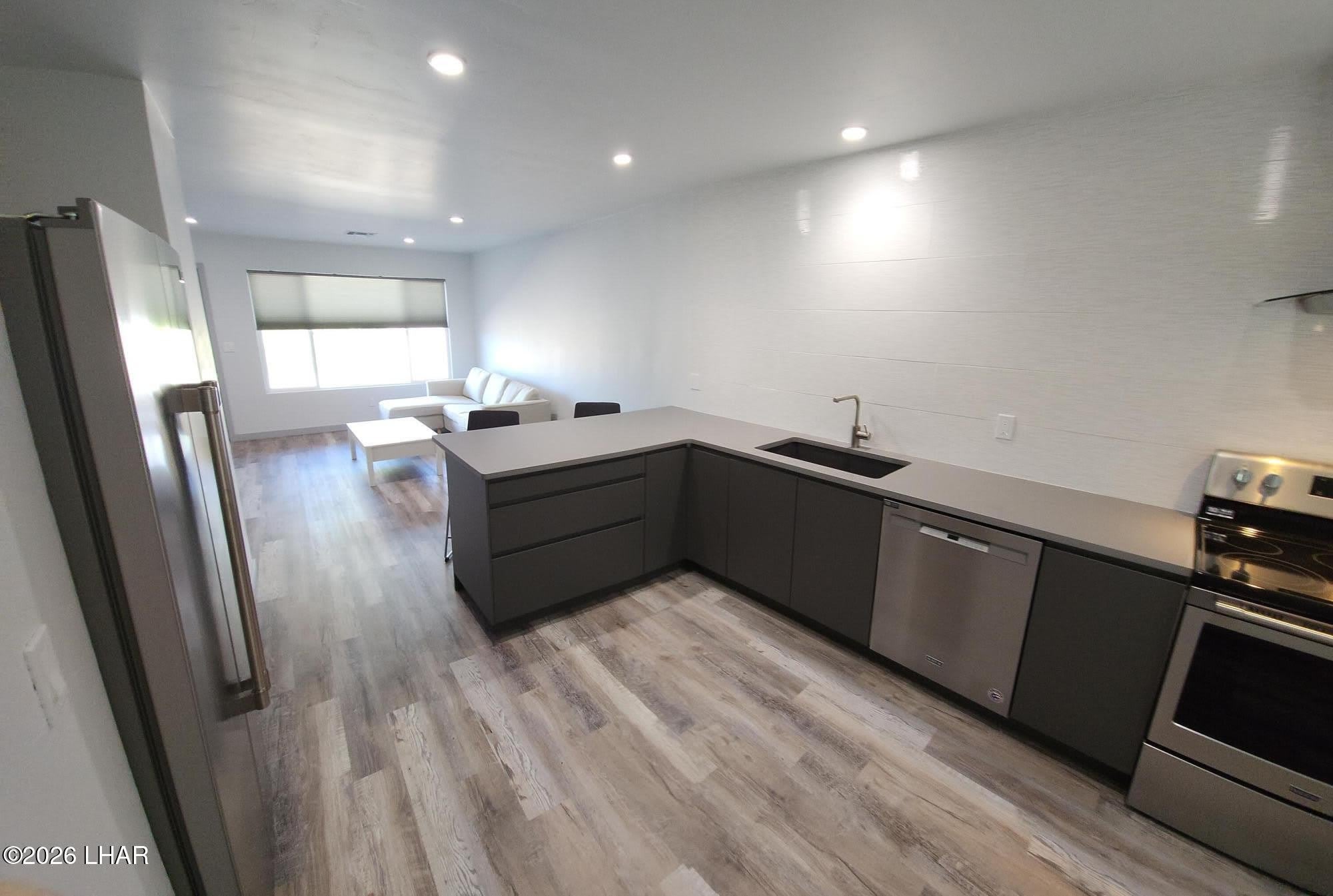 410 Hummingbird Dr – photo 5