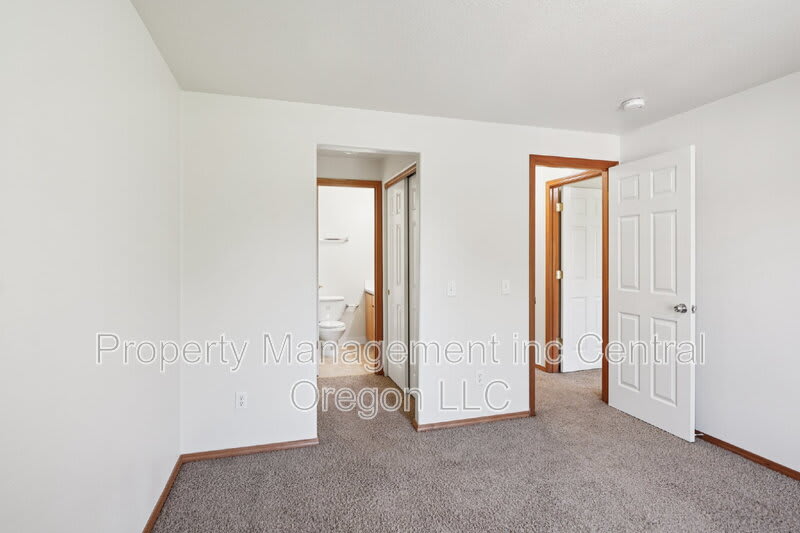 2110 Baines Blvd – photo 5