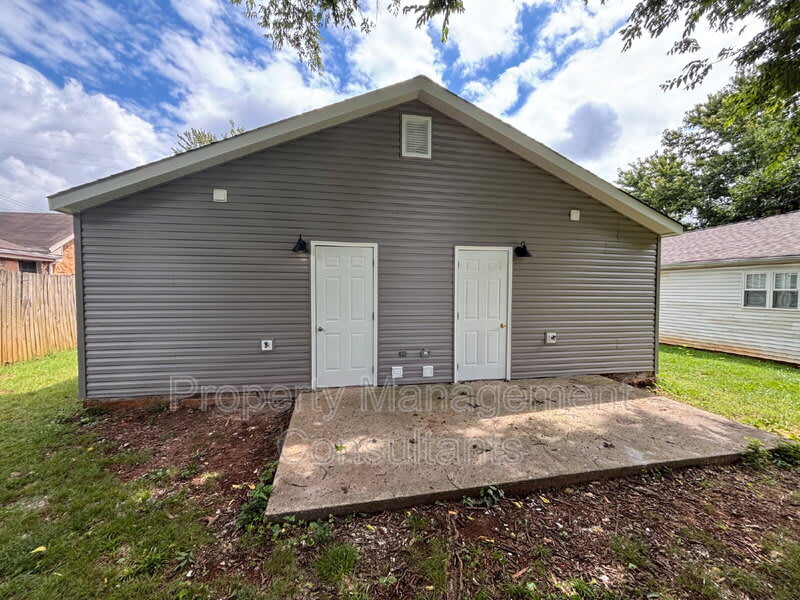 3402 8Th Avenue Southwest – photo 4