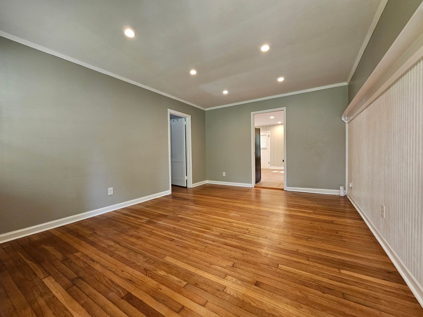 **Available Now** 303 Brandywine Rd. Savannah Ga. – photo 2