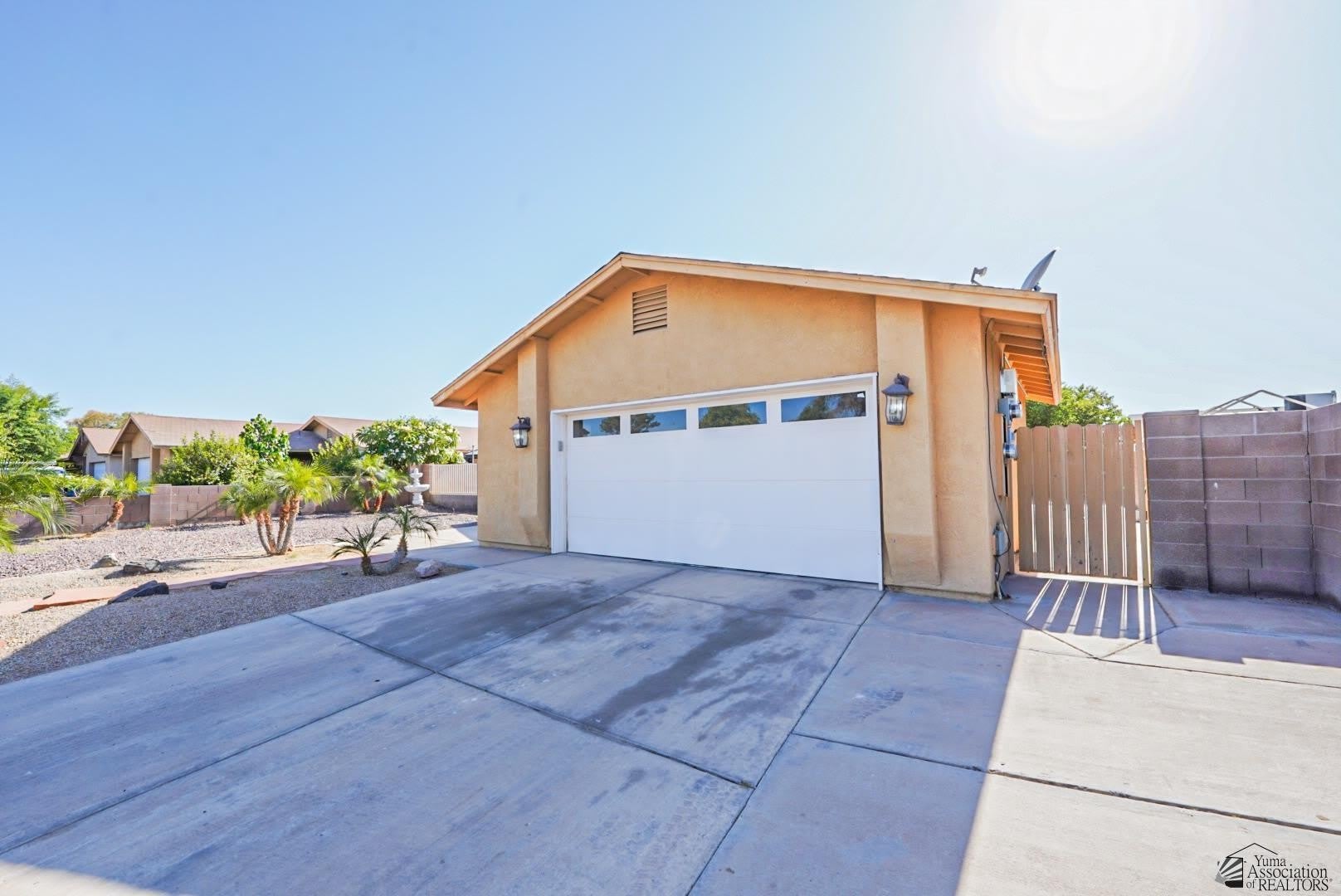 2146 S 47 AVE – photo 4