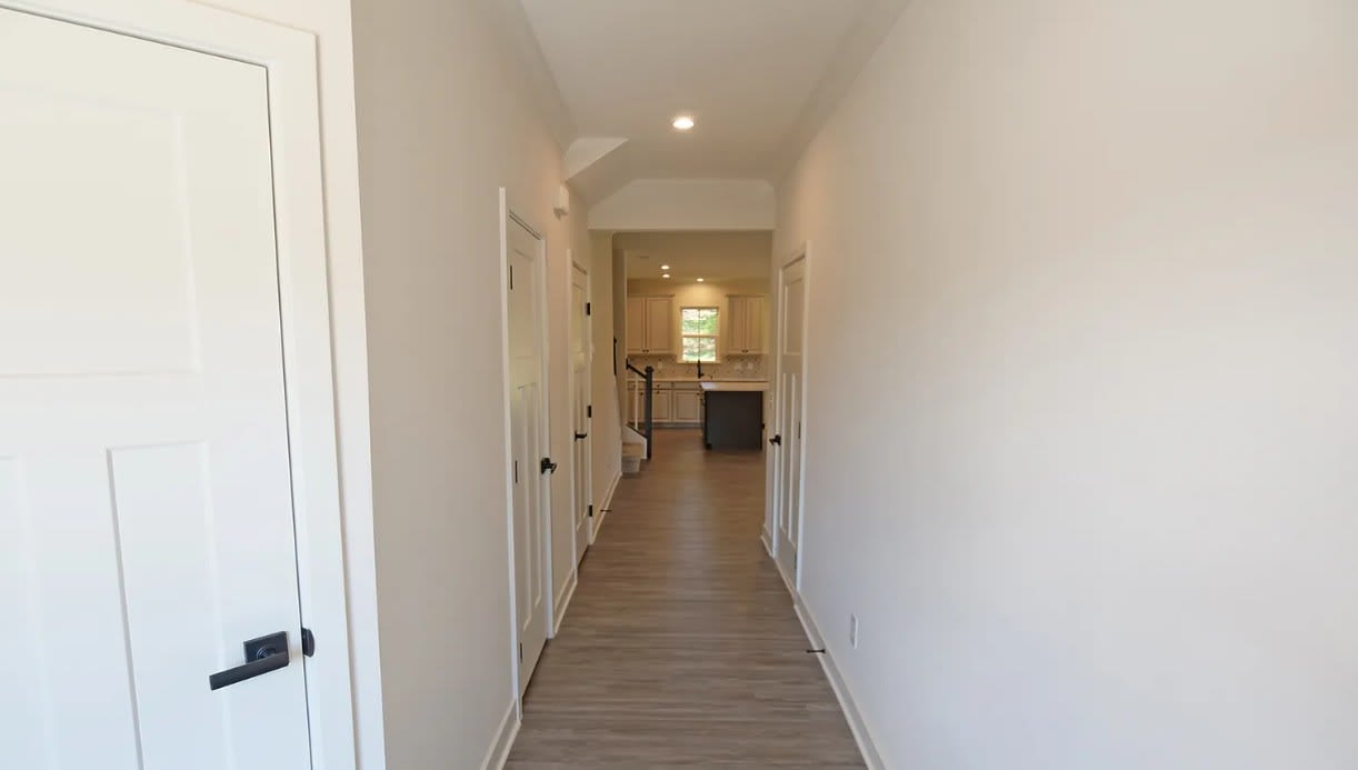 4 Connaught Court – photo 4