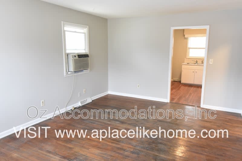 2015 S 14Th St – photo 3