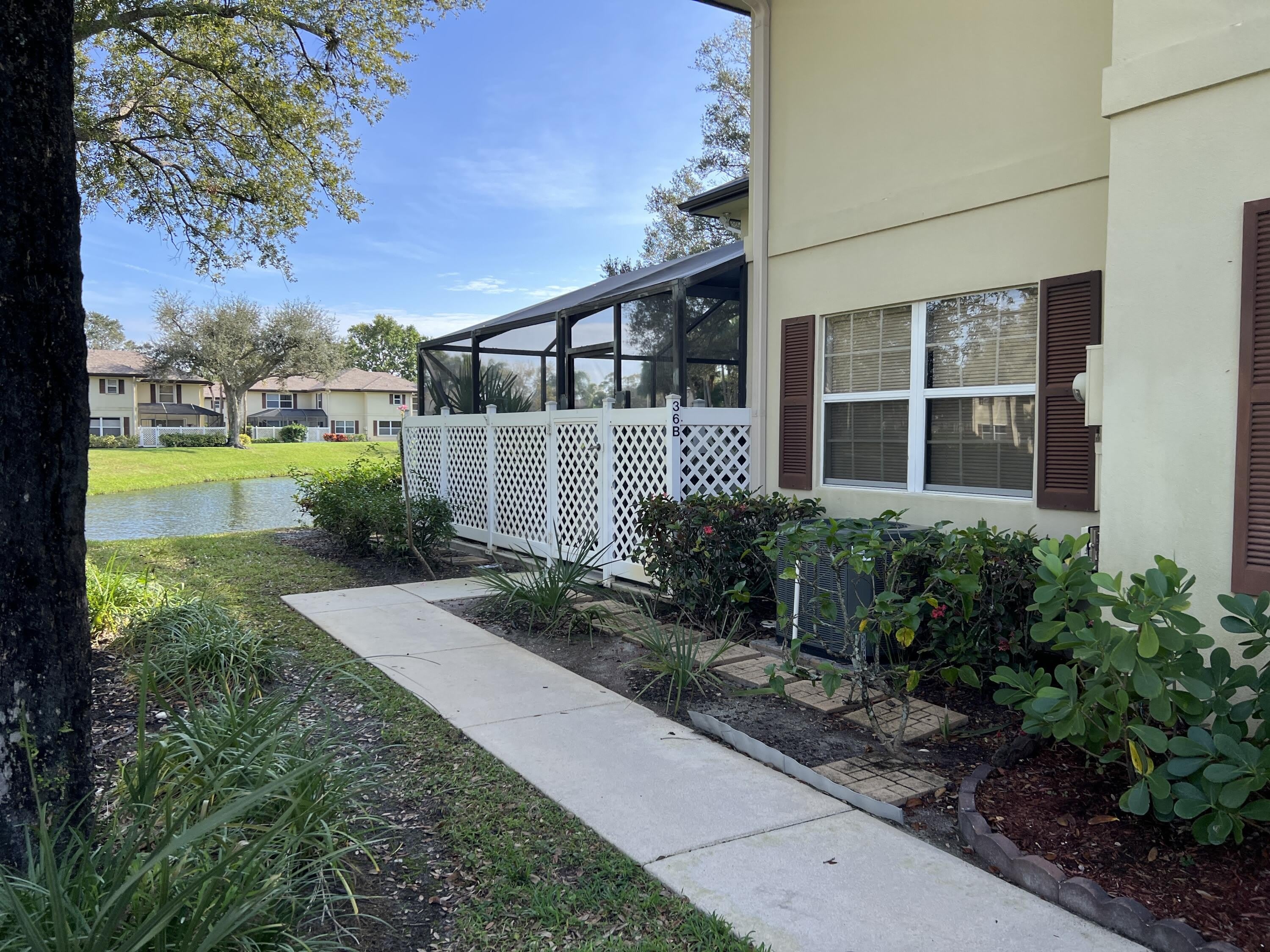 36 Danbury Court – photo 2