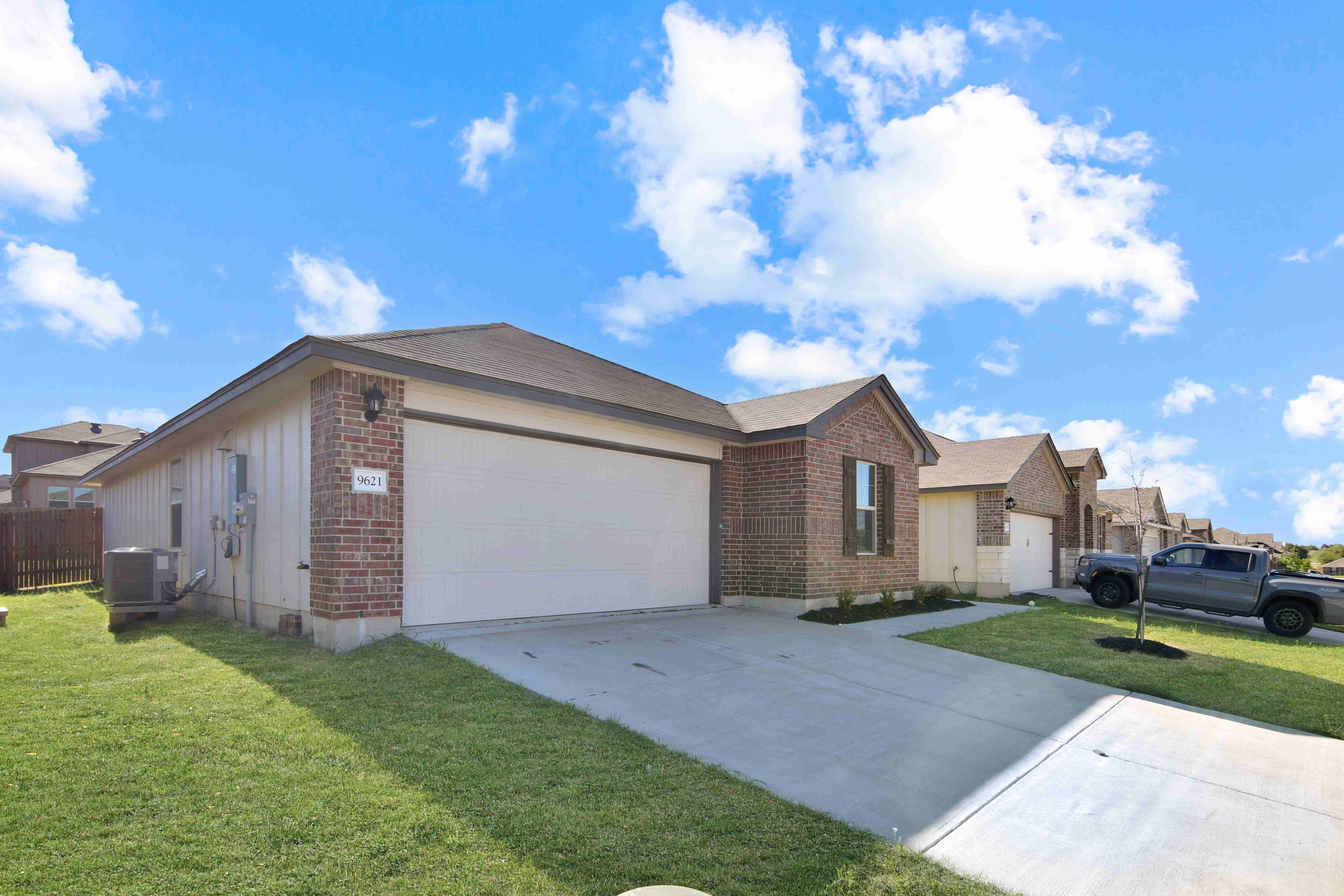 9621 Falme Ln – photo 3