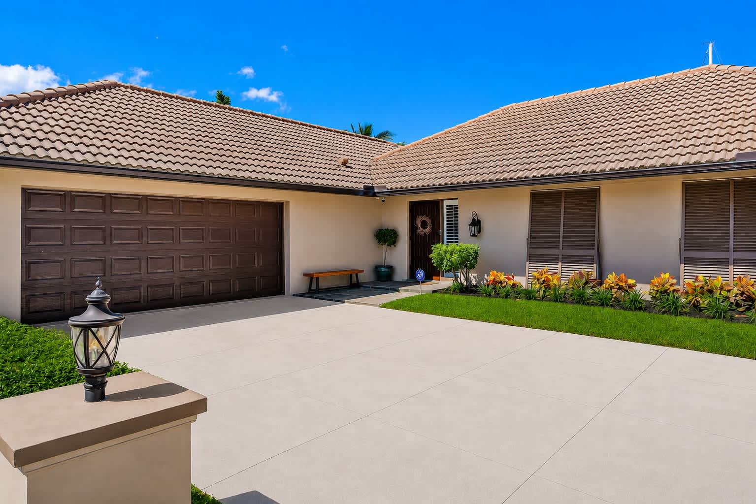 1090 Fairview Lane – photo 5