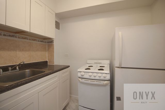 42-45 Judge St – photo 2