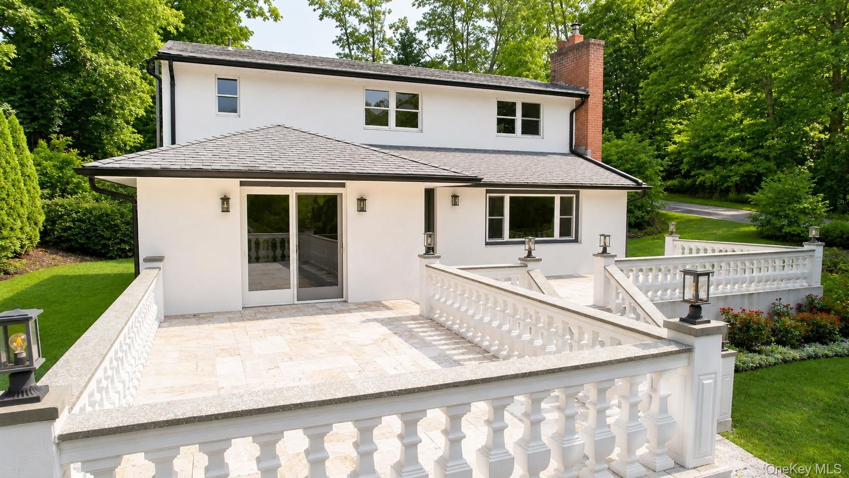4 Hickory Drive – photo 1