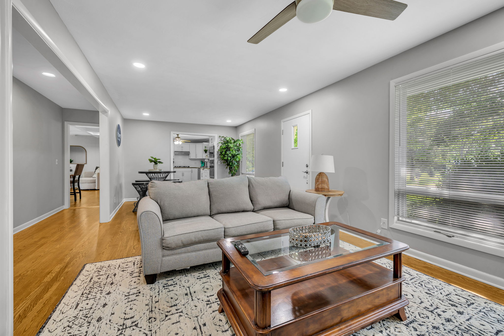 518 Twin Oak Dr – photo 2
