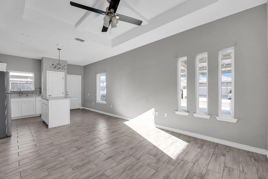 2713 Primrose Ave. – photo 2